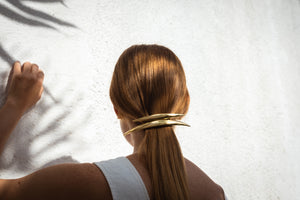 Golden hair-clip / ECLIPSE