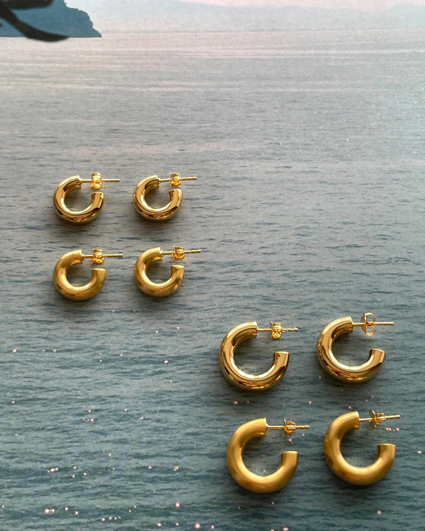 Golden hoops / ECLIPSE